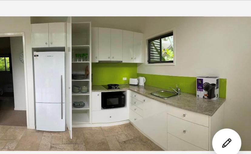 Dezen Accomodation Palmview 외부 사진